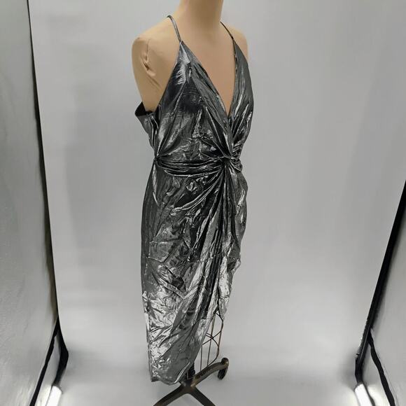 Sheike V-Cut Silver Bodycon Twist Knot Waistline Mini Dress Women's 8 metallic - Picture 12 of 16